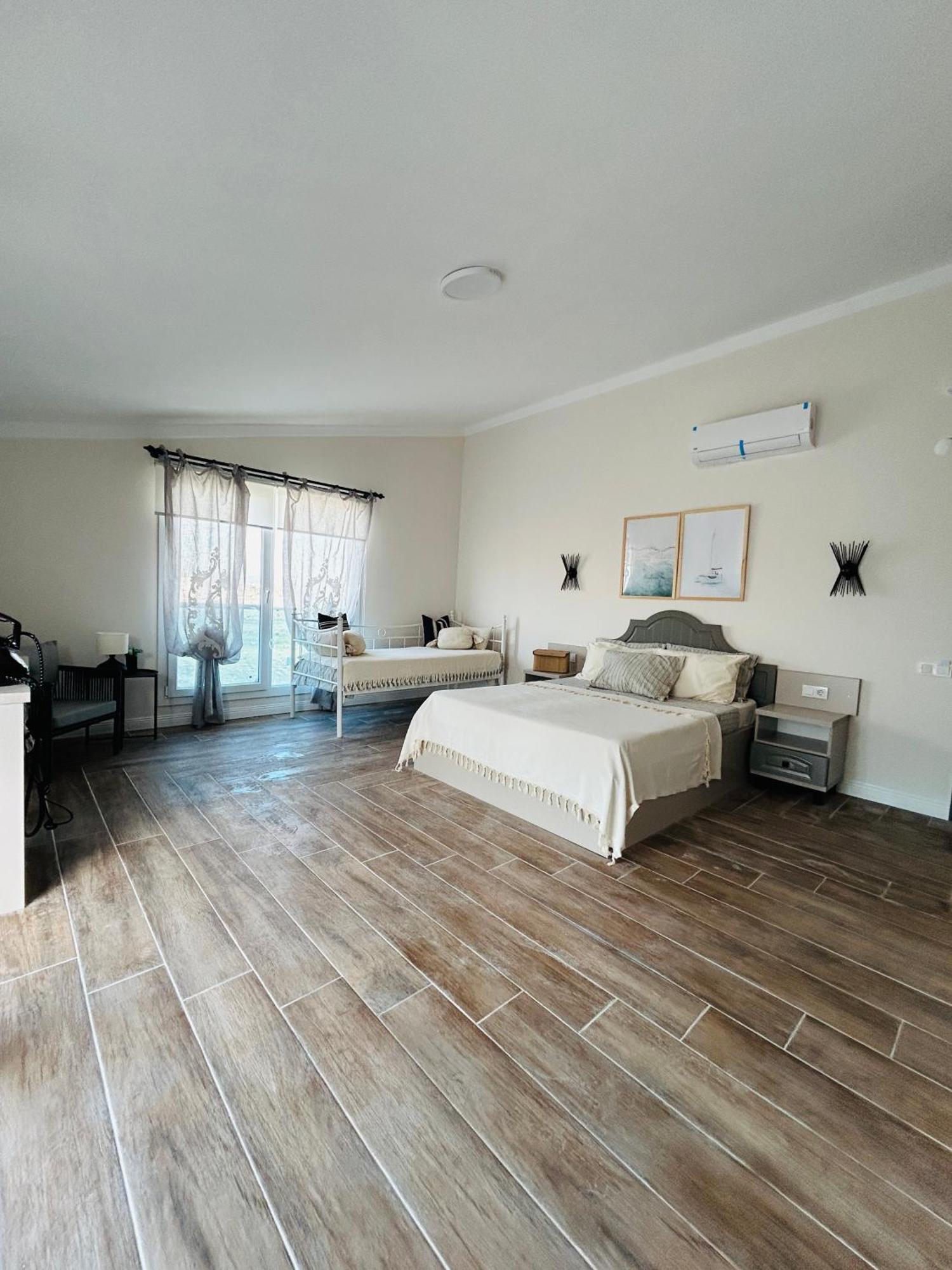 Soho Ayvalik Beach House Hotel Küçükköy Buitenkant foto
